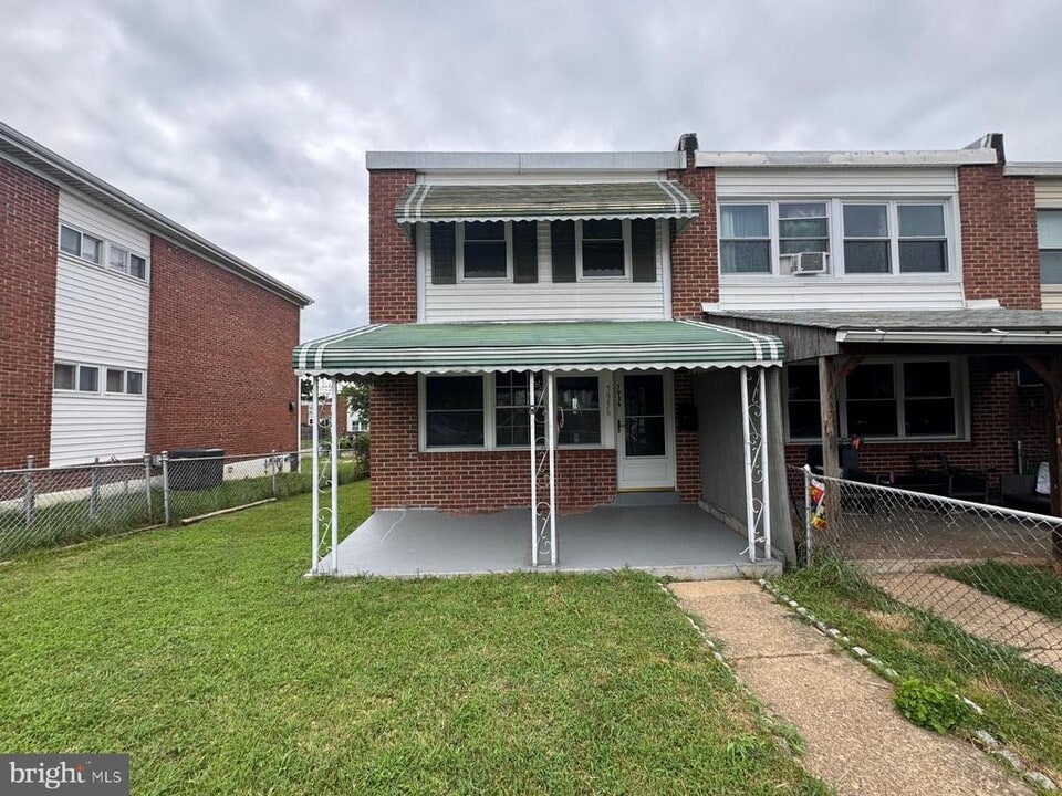 7936 Lansdale Rd in Baltimore, MD - Building Photo