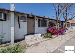 864 W Chandler Blvd in Chandler, AZ - Building Photo - Building Photo