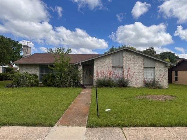 property at 2505 Peppertree Pl