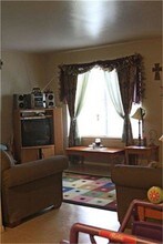 506 N McKinney St in Sweeny, TX - Building Photo - Building Photo