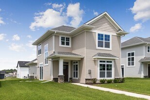 4332 Rohret Rd in Iowa City, IA - Building Photo