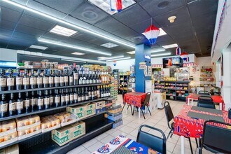 18041 Biscayne Blvd, Unit 1701 in Aventura, FL - Building Photo - Building Photo