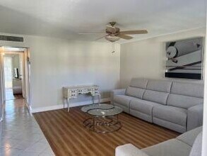 133 Saxony Trail in Delray Beach, FL - Building Photo - Building Photo