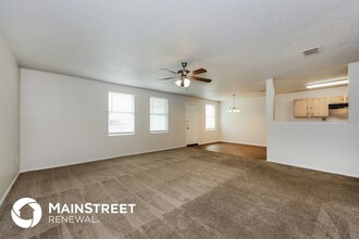 2924 Rising Crest Dr in Lancaster, TX - Building Photo - Building Photo