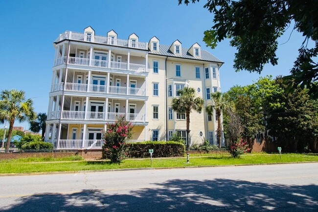 property at 1303 Blanding St