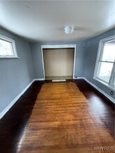 40 B St in Niagara Falls, NY - Building Photo - Building Photo