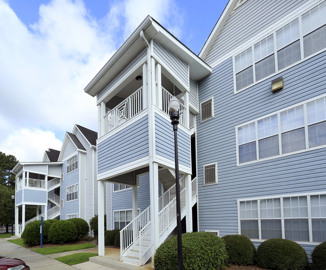 The George Apartment Homes in Savannah, GA - Foto de edificio - Building Photo