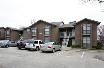 4412 - 4420 Chacha Rd in Garland, TX - Foto de edificio - Building Photo