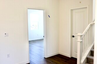 1536 Minories Dr in Plumas Lake, CA - Foto de edificio - Building Photo