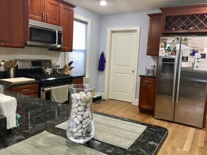 6 Walk Hill St, Unit #1 in Boston, MA - Building Photo - Building Photo