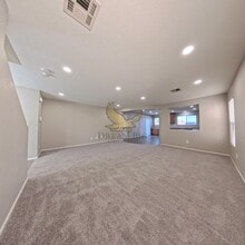 548 Haunts Walk Ave in Las Vegas, NV - Building Photo - Building Photo