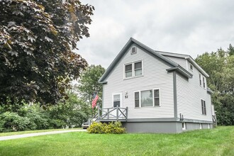 Ledgewood Apartments in Bangor, ME - Building Photo - Building Photo