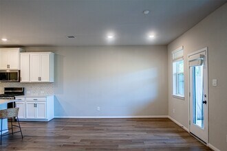 16018 Oregon Oak Dr in Houston, TX - Building Photo - Building Photo