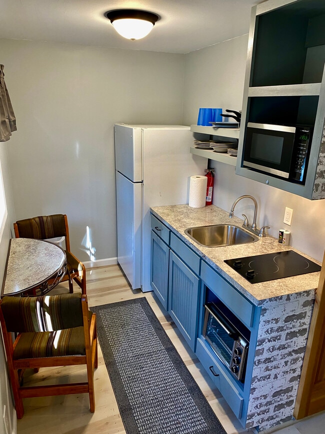 850 Trexler Rd, Unit Tiny House on Horse Farm in Salisbury, NC - Building Photo - Building Photo