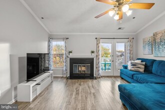 6415 Greenfield Rd-Unit -1309 in Elkridge, MD - Foto de edificio - Building Photo