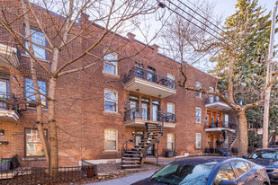 5672-5682 7E Av in Montréal, QC - Building Photo