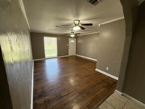 302 W Dexter St in Sherman, TX - Building Photo - Building Photo