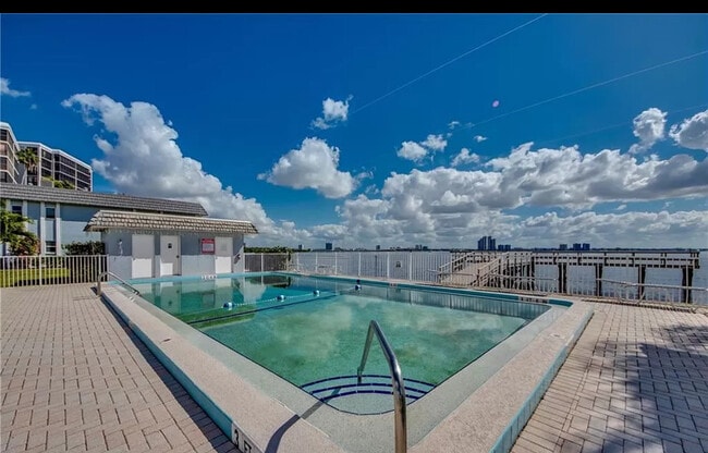 property at 3368 N Key Dr