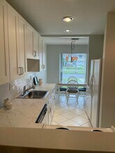 1661 NW 20th Ave in Delray Beach, FL - Foto de edificio - Building Photo