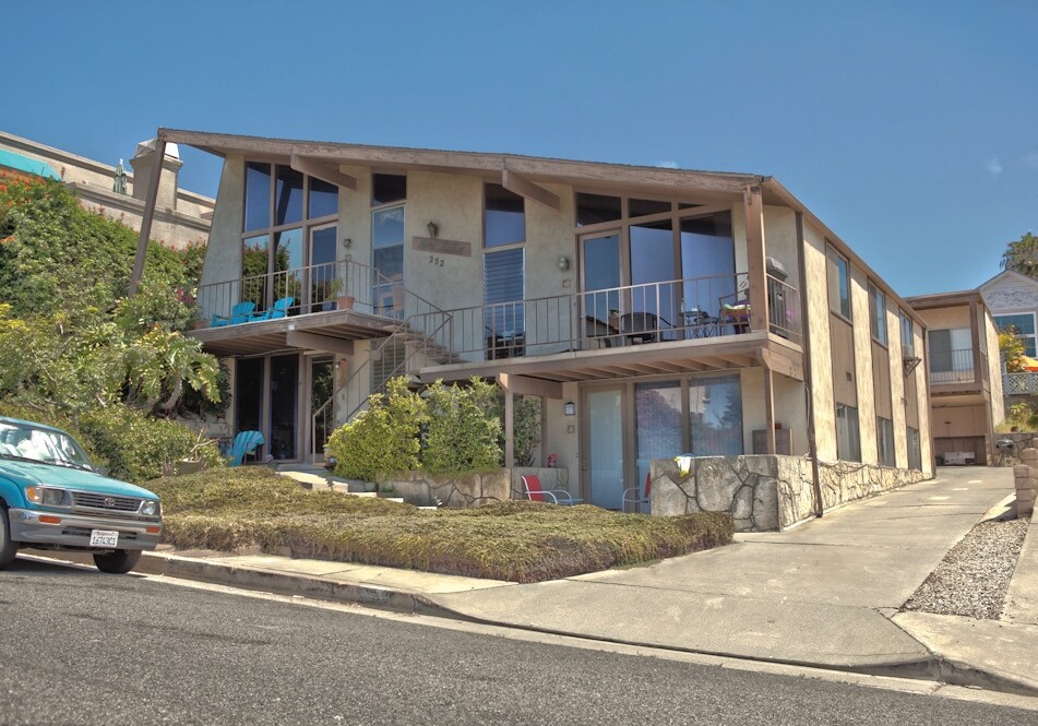 Sea Echo Villas in San Clemente, CA - Building Photo