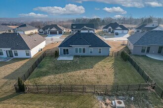 4919 Kenora Dr in Columbia, MO - Building Photo - Building Photo