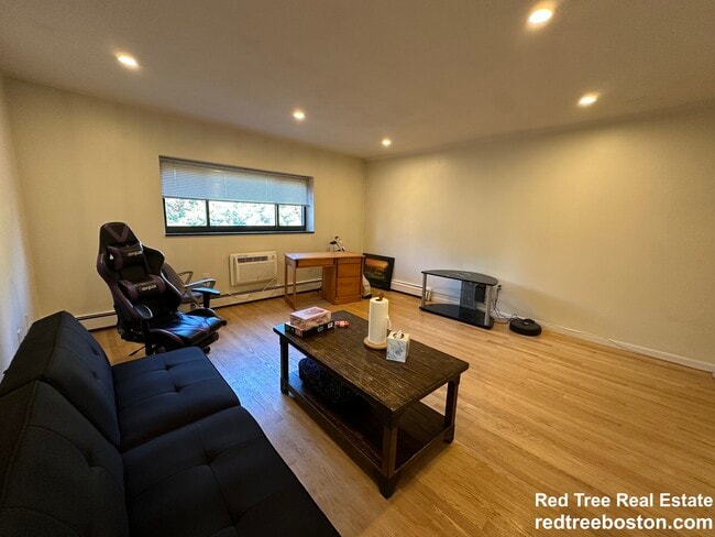 15 Walbridge St in Boston, MA - Building Photo - Building Photo