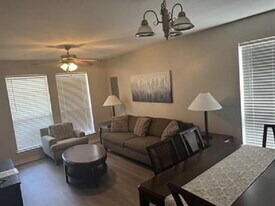 255 Benachi Ave in Biloxi, MS - Building Photo