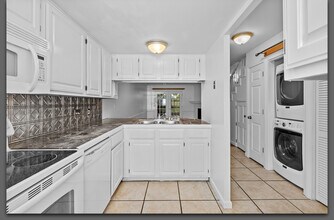 1519 N Leverett Ave, Unit 28 in Fayetteville, AR - Building Photo - Building Photo