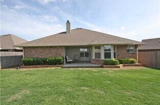 337 Southwest 141st Street in Oklahoma City, OK - Building Photo