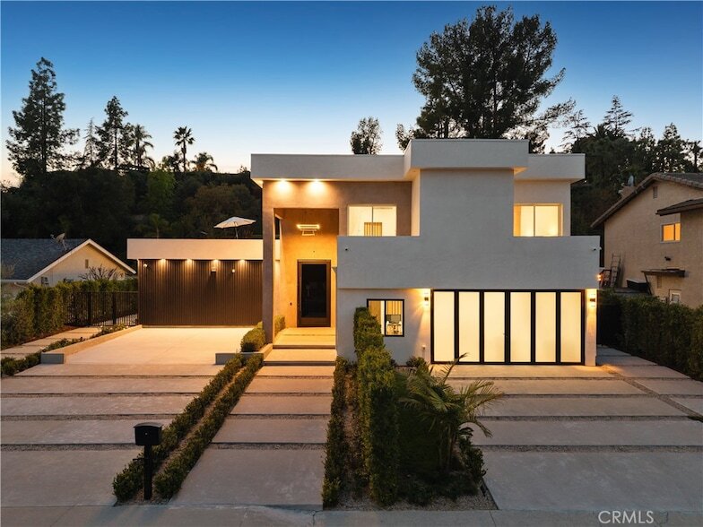 4001 Coldstream Terrace, Unit 103 in Los Angeles, CA - Building Photo