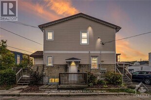 136 Deschamps Ave in Ottawa, ON - Building Photo