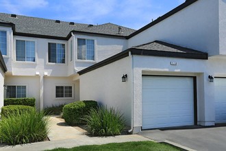 Mariner's Park in Fresno, CA - Foto de edificio - Building Photo