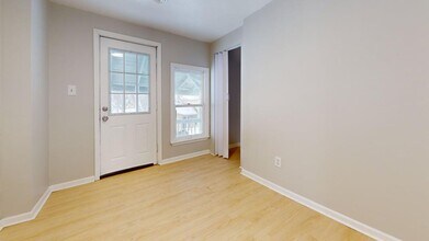 3130 W 30th St in Cleveland, OH - Building Photo - Building Photo