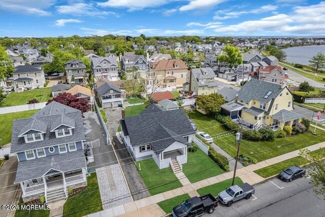 504 8th Ave in Belmar, NJ - Building Photo - Building Photo