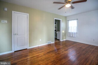 27 Grant Ave in Mt Ephraim, NJ - Building Photo - Building Photo