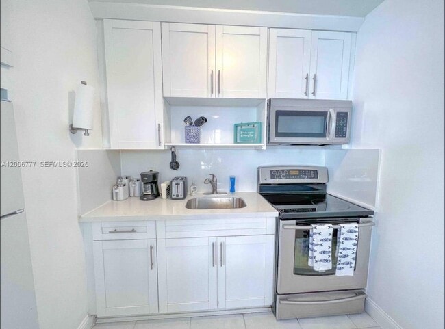 326 Wilson St in Hollywood, FL - Building Photo - Building Photo