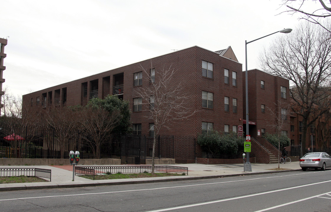 Geno Baroni in Washington, DC - Building Photo