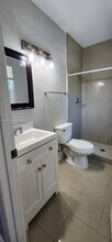 306 Hawthorne Dr in Lake Park, FL - Building Photo - Building Photo