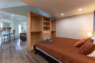 2010 Caplin St in Houston, TX - Building Photo - Building Photo