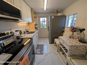 2050 N Shannon Ave in Indialantic, FL - Building Photo - Building Photo