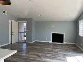 510 W Woodcrest Ave in Fullerton, CA - Building Photo - Building Photo