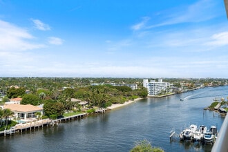 1160 Hillsboro Mile in Hillsboro Beach, FL - Building Photo - Building Photo