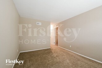 2295 Montagne Dr in Florissant, MO - Building Photo - Building Photo