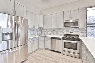 1542 N Oakley Blvd in Chicago, IL - Building Photo - Building Photo
