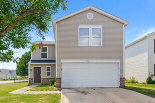2110 Dutch Elm Dr in Indianapolis, IN - Building Photo