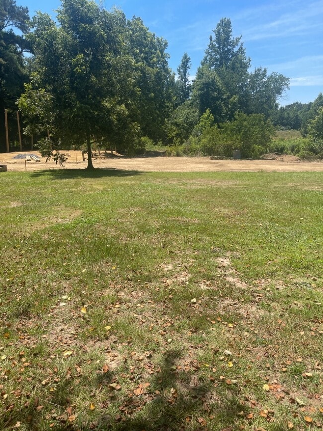 155 David Lyon Wy in Albertville, AL - Building Photo - Building Photo