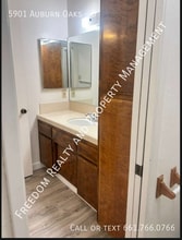 5901 Auburn Oaks Dr in Bakersfield, CA - Building Photo - Building Photo