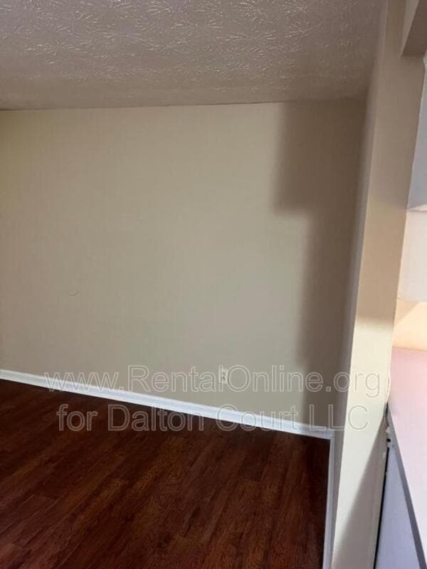 1972 Cambridge Dr in Lexington, KY - Foto de edificio - Building Photo