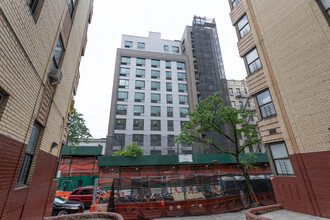 Grand II in Bronx, NY - Building Photo - Building Photo