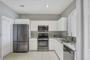 10030 Salina St in Ft. Myers, FL - Building Photo